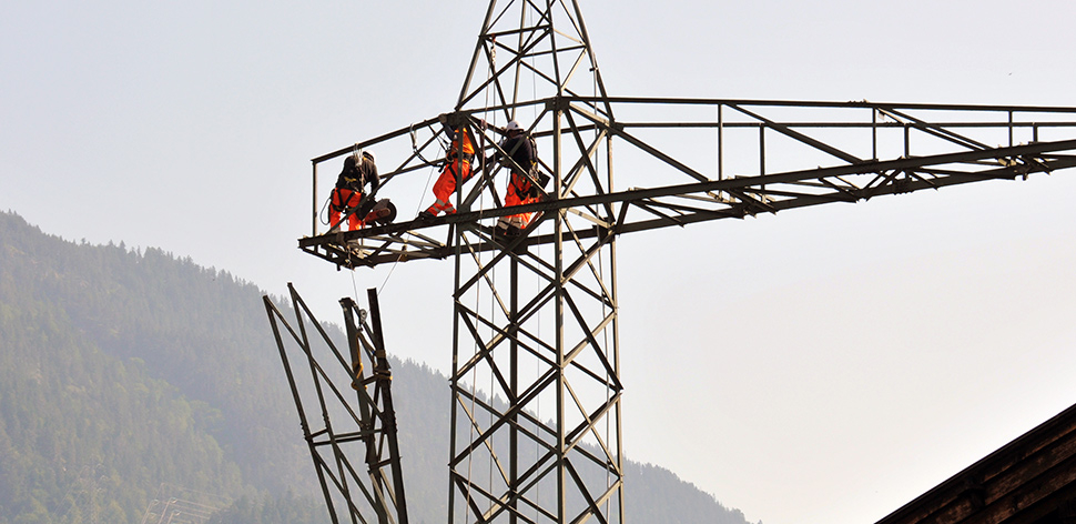 110 kV: Mit Motor-Flex und Salami-Taktik…