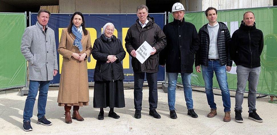 WE: Firstfeier für „Weidach-Hof“