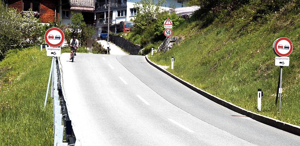 Kasbachstraße Jenbach: „Überholen zu riskant“