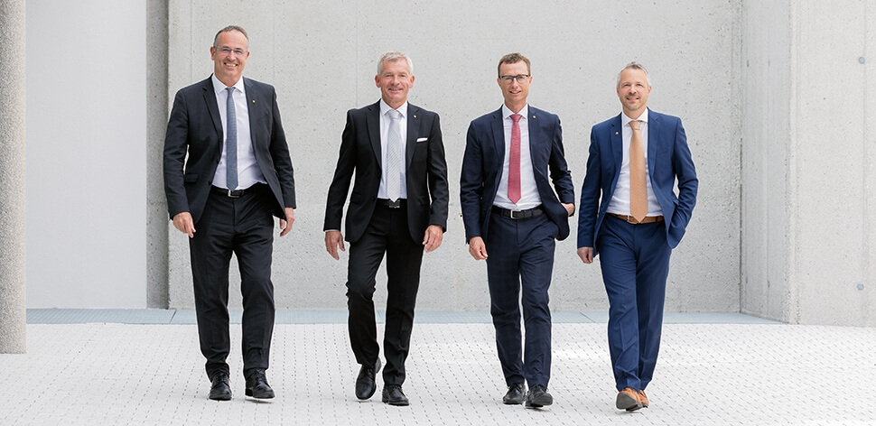 Silber trifft Kristall: Die Raiffeisen Regionalbank Schwaz-Wattens