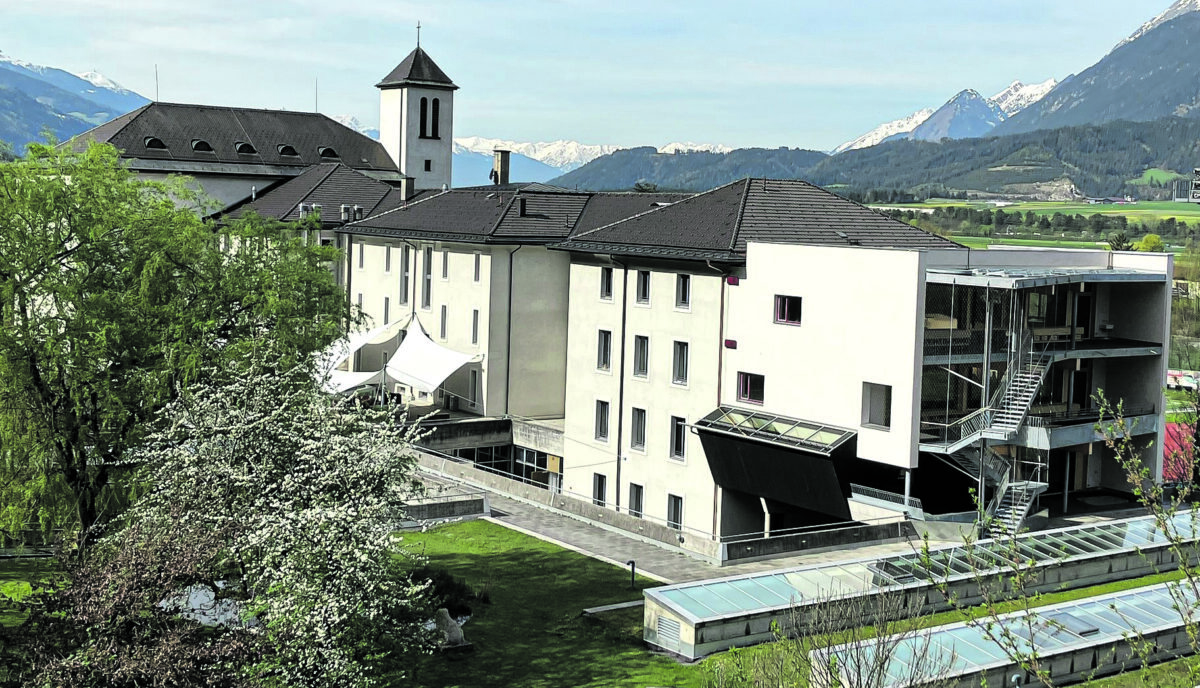 Ein Jahrhundert gelebte Schulgeschichte